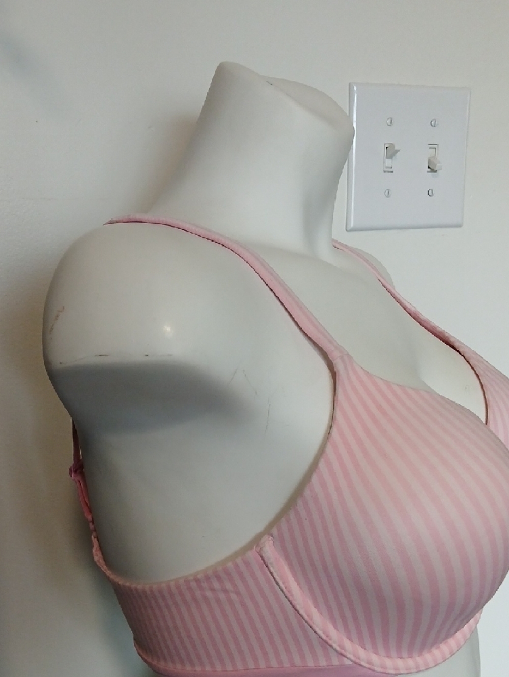 VS Body By Victoria Lined Perfect Coverage Iconic Sexy Pink & White Striped Bra - Picture 4 of 15